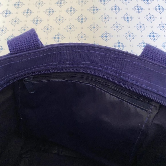 Oregon Zippered Tote Bag - Picture 3 of 3